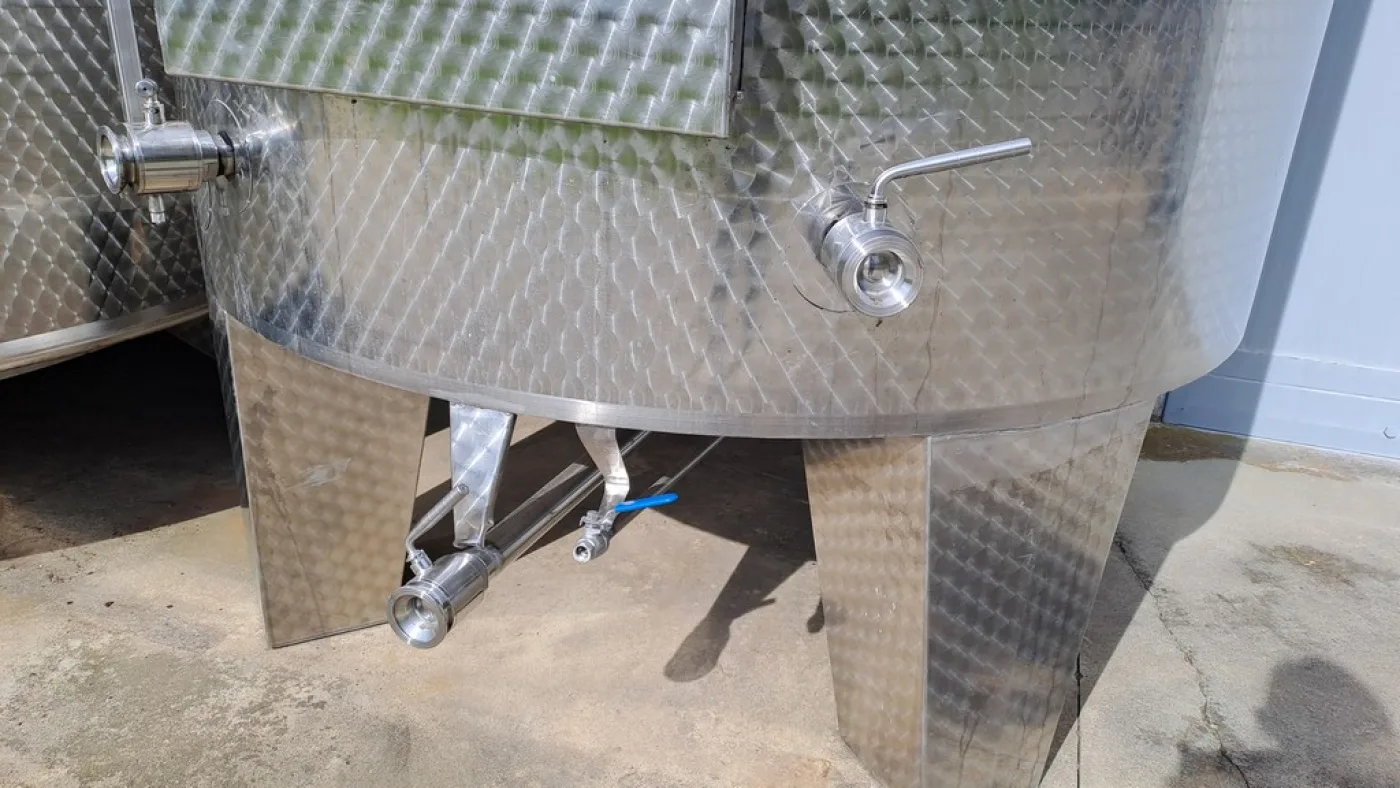 STAINLESS STEEL TANK 8.000 LITERS (80 HL), STORAGE MODEL TOTALLY INSULATED, PRESSURE ROUNDED BOTTOMS, SECOND HAND EQUIPMENT - 2