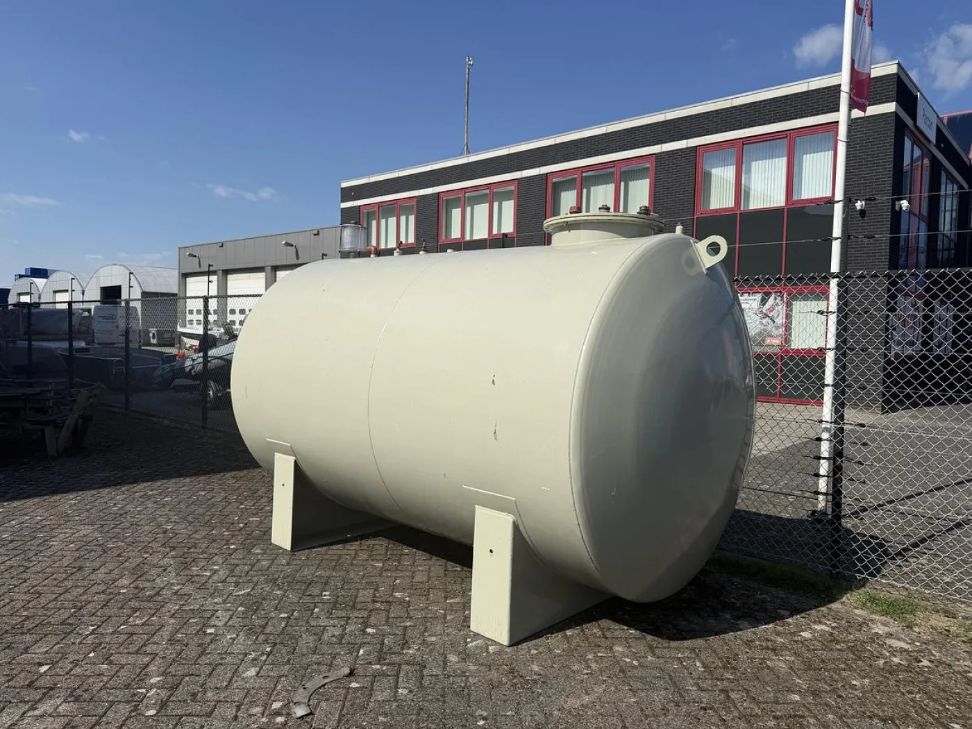 10,000-Liter Fuel Tank – OKTOBER 2025 - Certified – Excellent Condition - 2