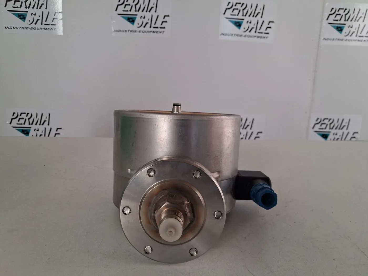 Labom NG160 Pressure Gauge 0–16 bar with Inductive Contact - 3