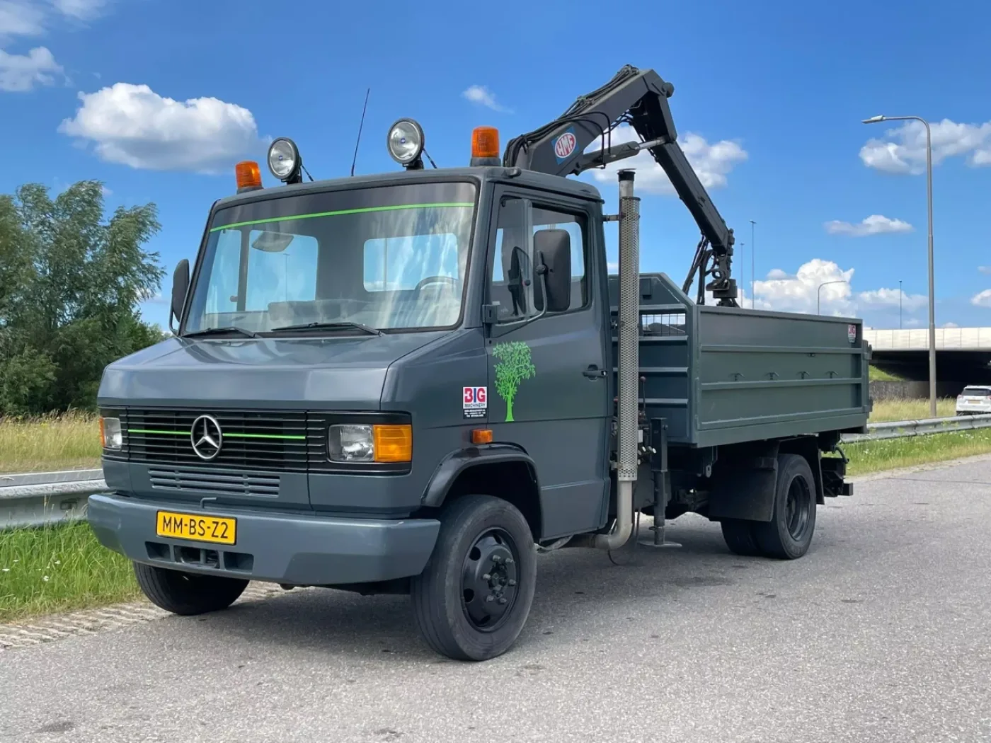 Mercedes Benz 4×2 809D HMF Crane - 5