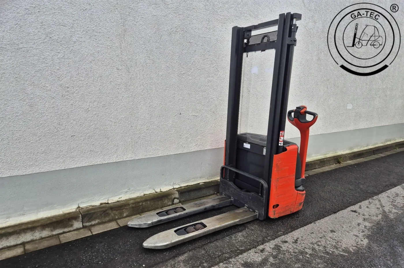 Linde L12 - 1