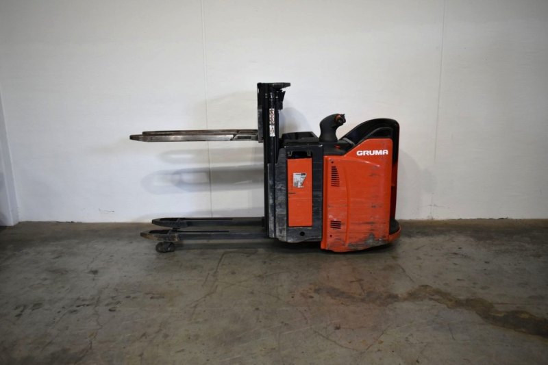 Hochhubwagen Linde D 12 HP SP 133 (2020)