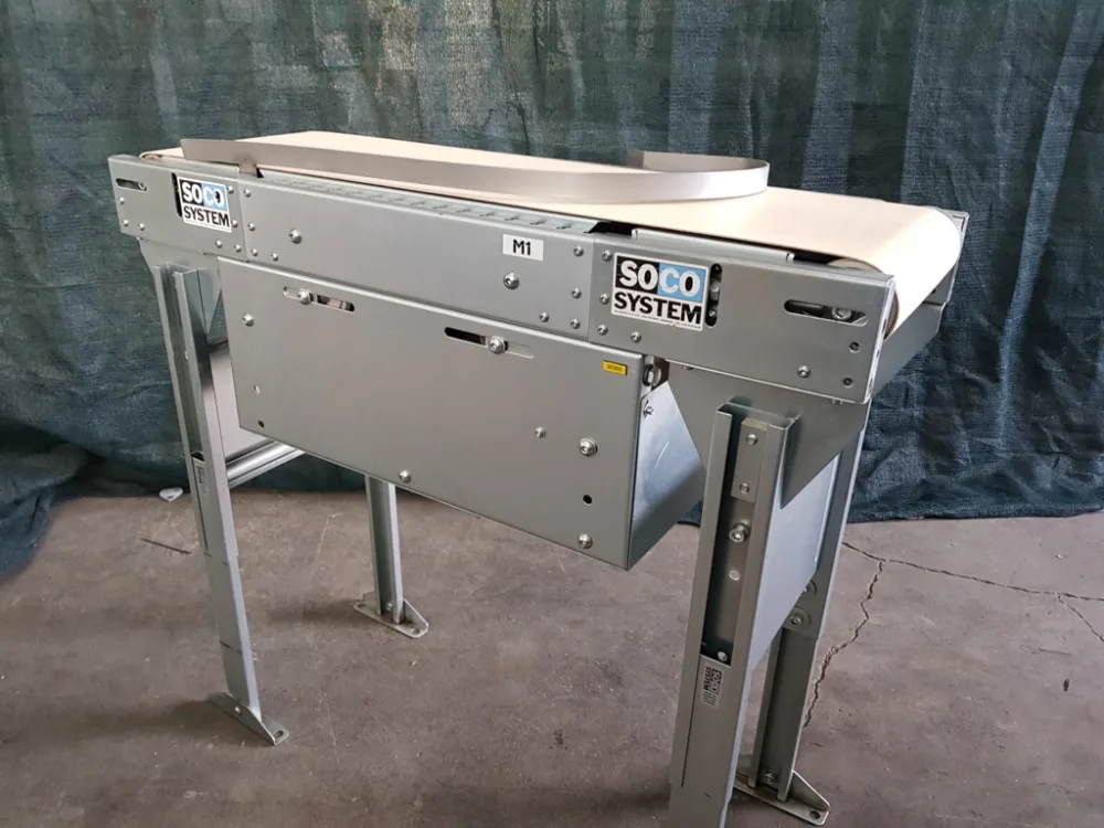 NASTRO TRASPORTATORE LINEARE MOTORIZZATO – SOCO SYSTEM
