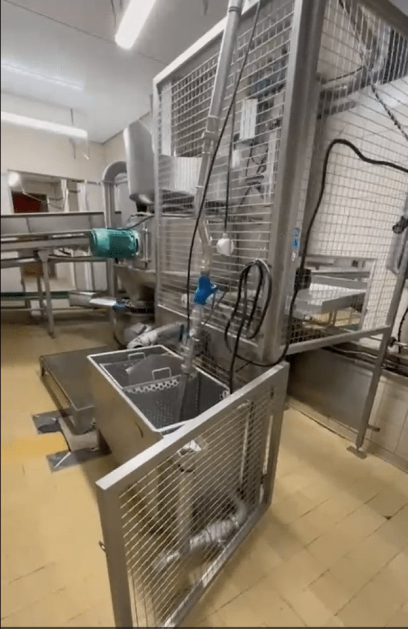 Intestines cutter, La Parmentiere, EQ100