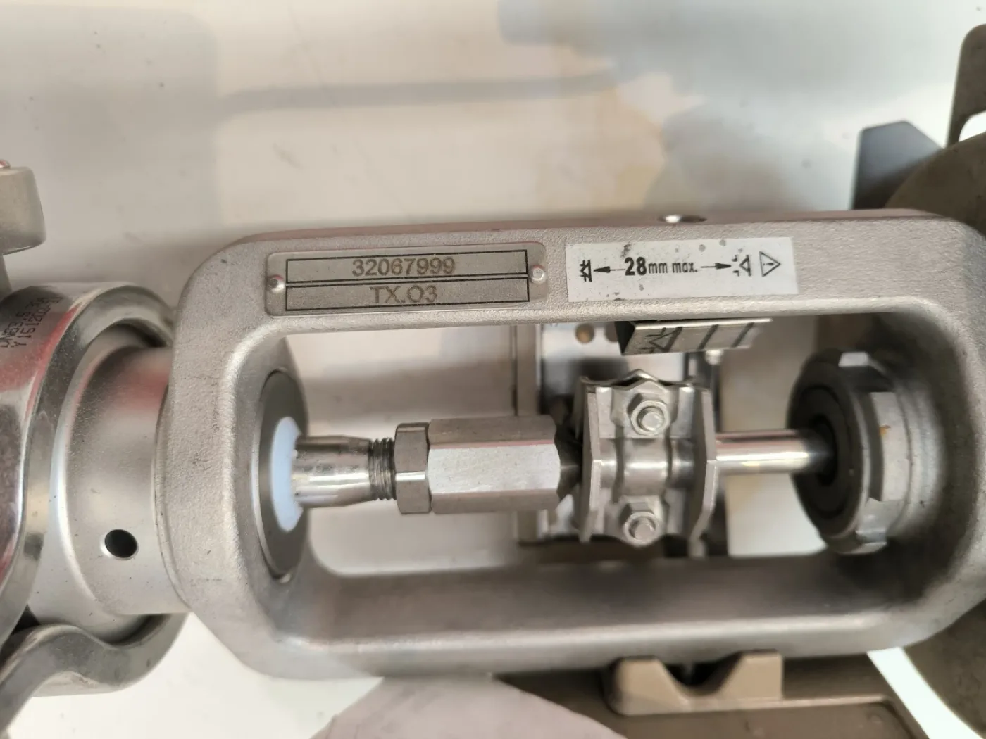 PROPORTIONAL CONTROL VALVE SAMSON 3271 WITH PNEUMATIC ACTUATOR SAMSON 4765 UNUSED - 5