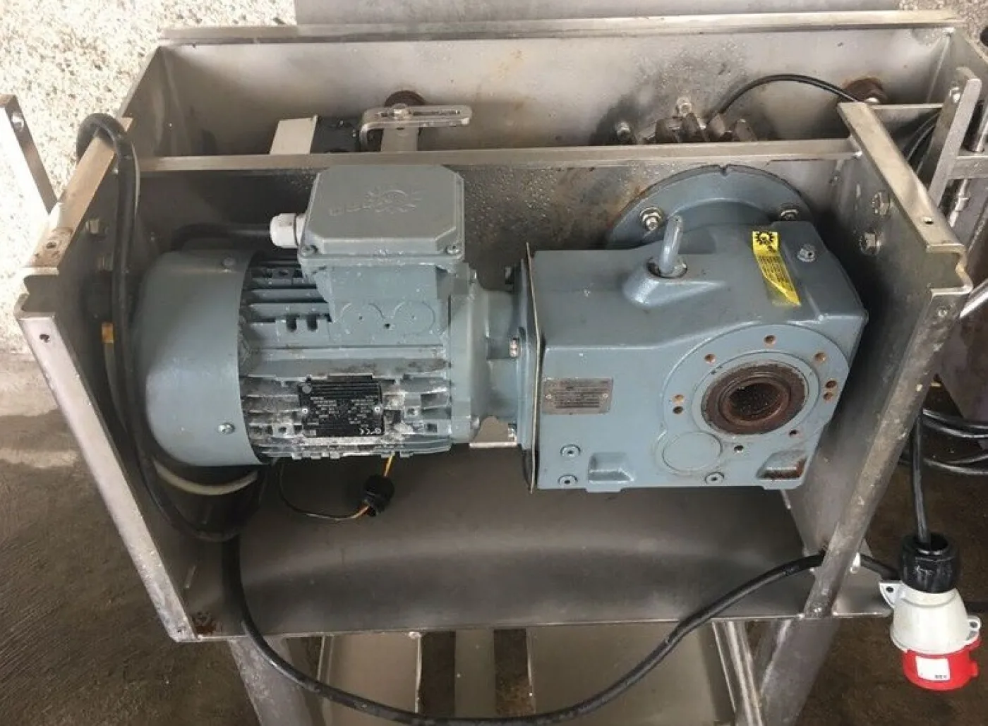 Baader 600 Bone Separator - 4