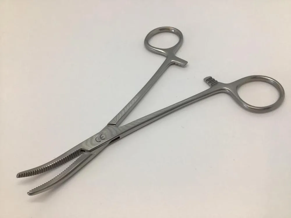 Spencer Wells Forcep Curved 150mm