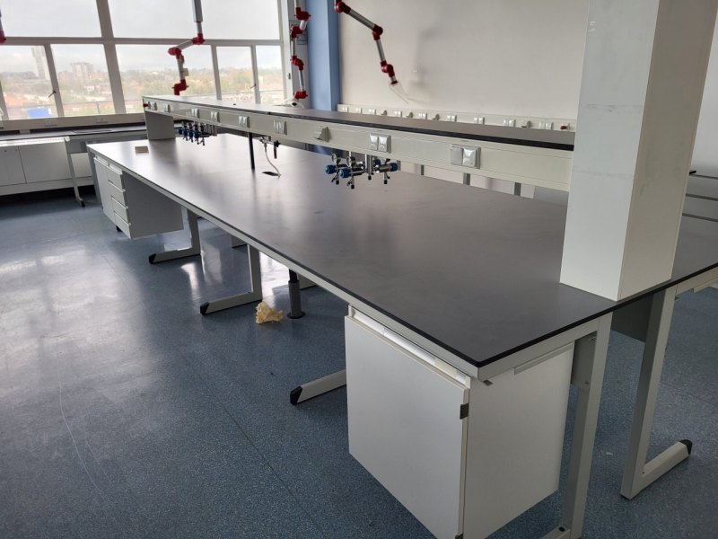 1999 – Used S+B Island Table (545 cm)
