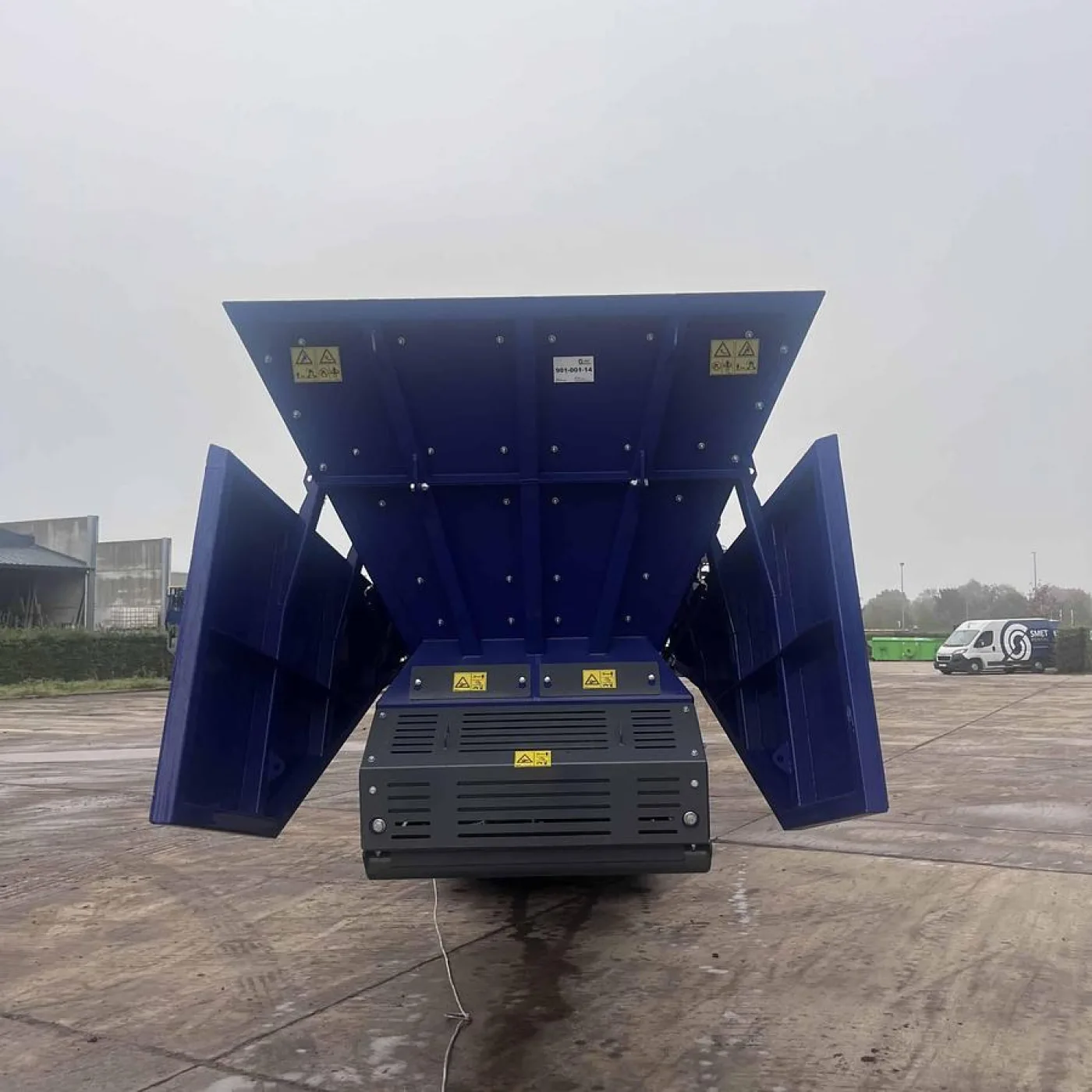 2024 Smet Machinery 20 Meter Mobile Conveyor Belt & Bunker - 4