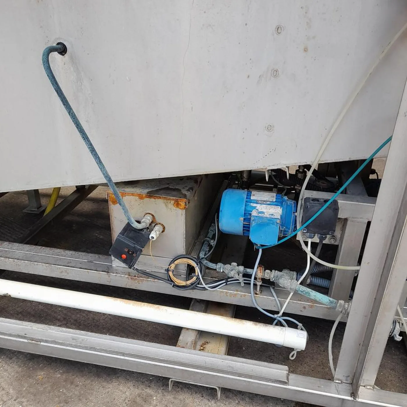 Crate Washer - 3