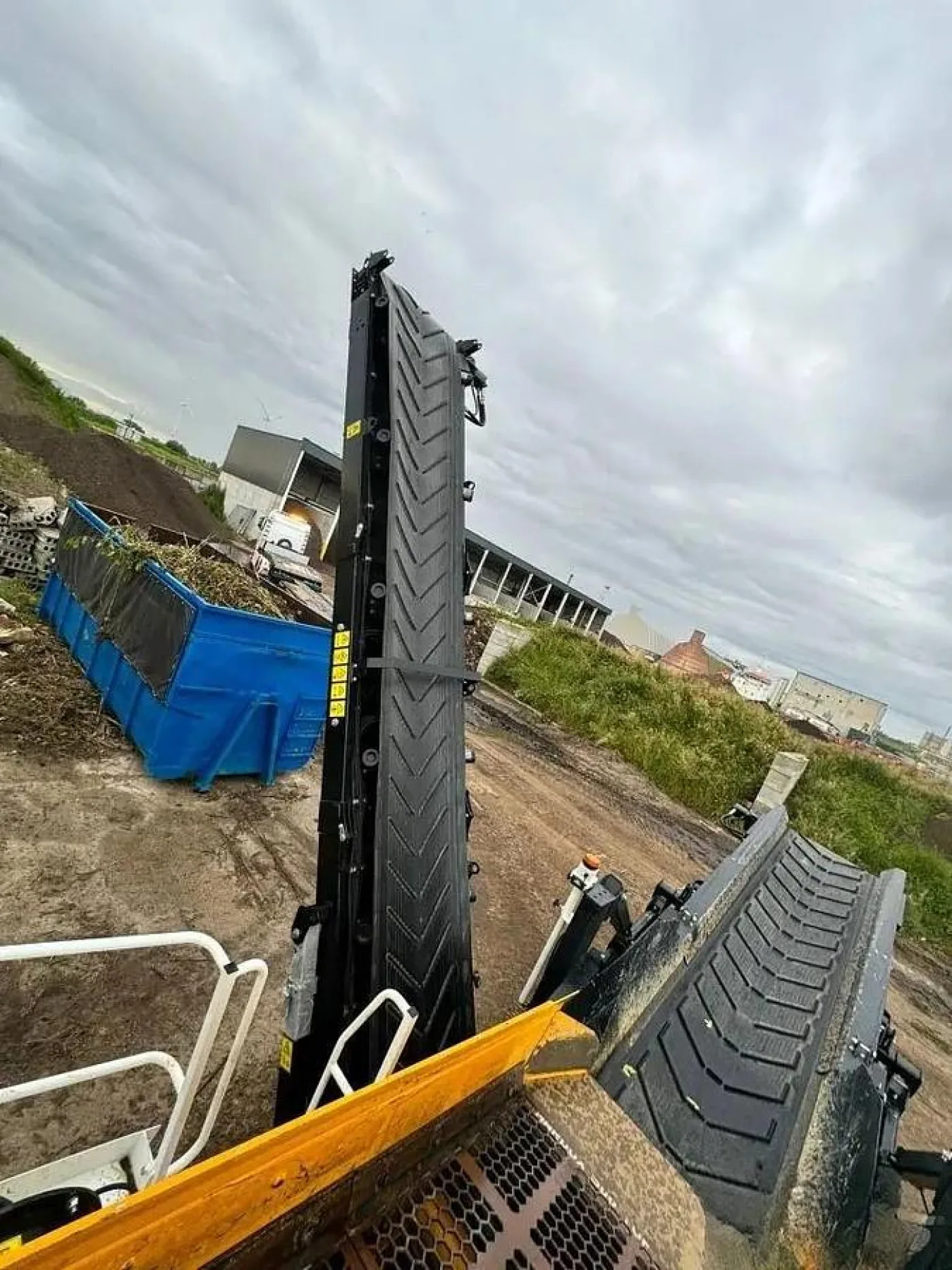 2024 Roco SPRINTER 1500 Screen Screener - 8
