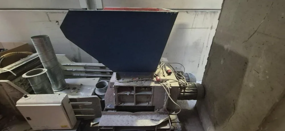 2006 Untha RS 30 Four Shaft Quad Shredder