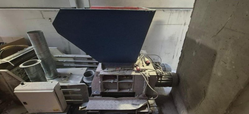 2006 Untha RS 30 Four Shaft Quad Shredder