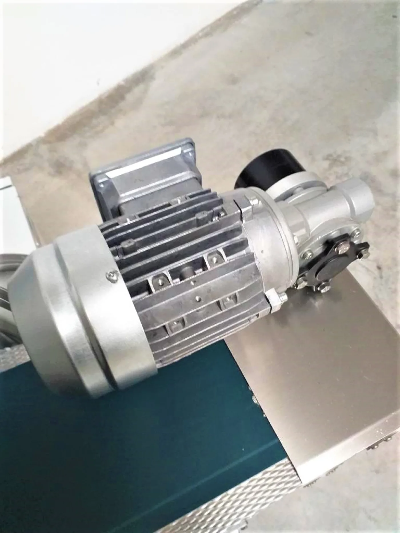 NASTRO TRASPORTATORE MOTORIZZATO A DOPPIO STRATO – SIEMPHARMA -Mod. NS1000 - 4