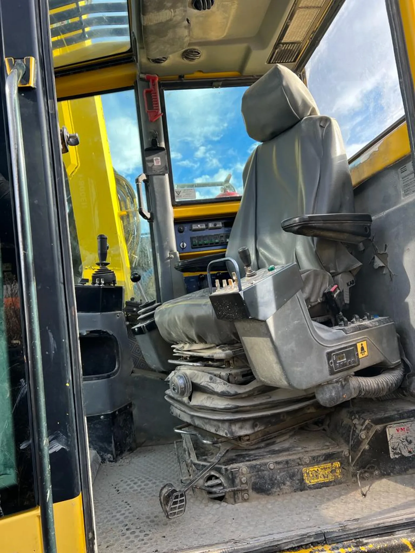 Sandvik Di550 Rock Drill - 3