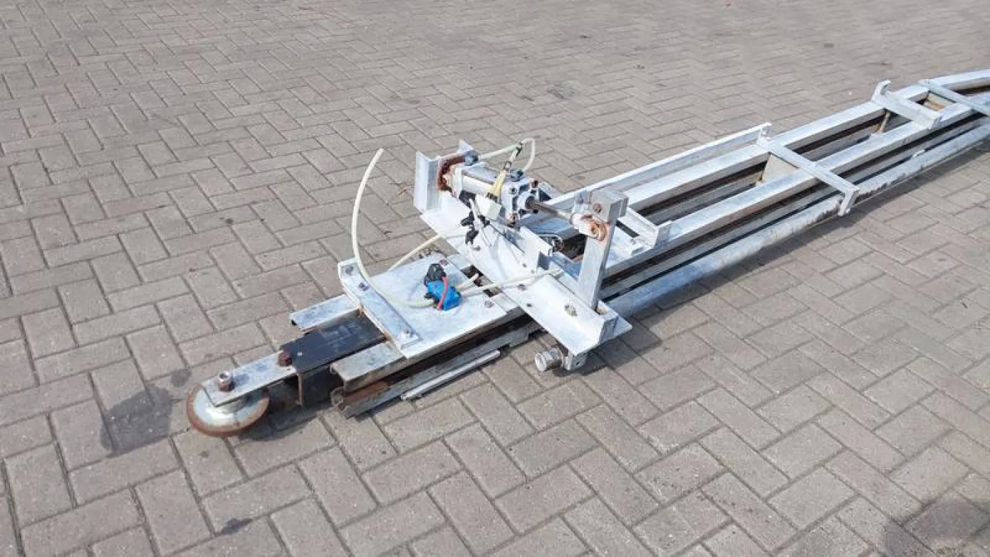 Conveyor for organs + heads lift - 4