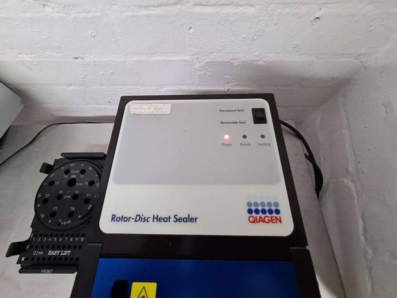 Qiagen Rotor-Disk Heat Sealer