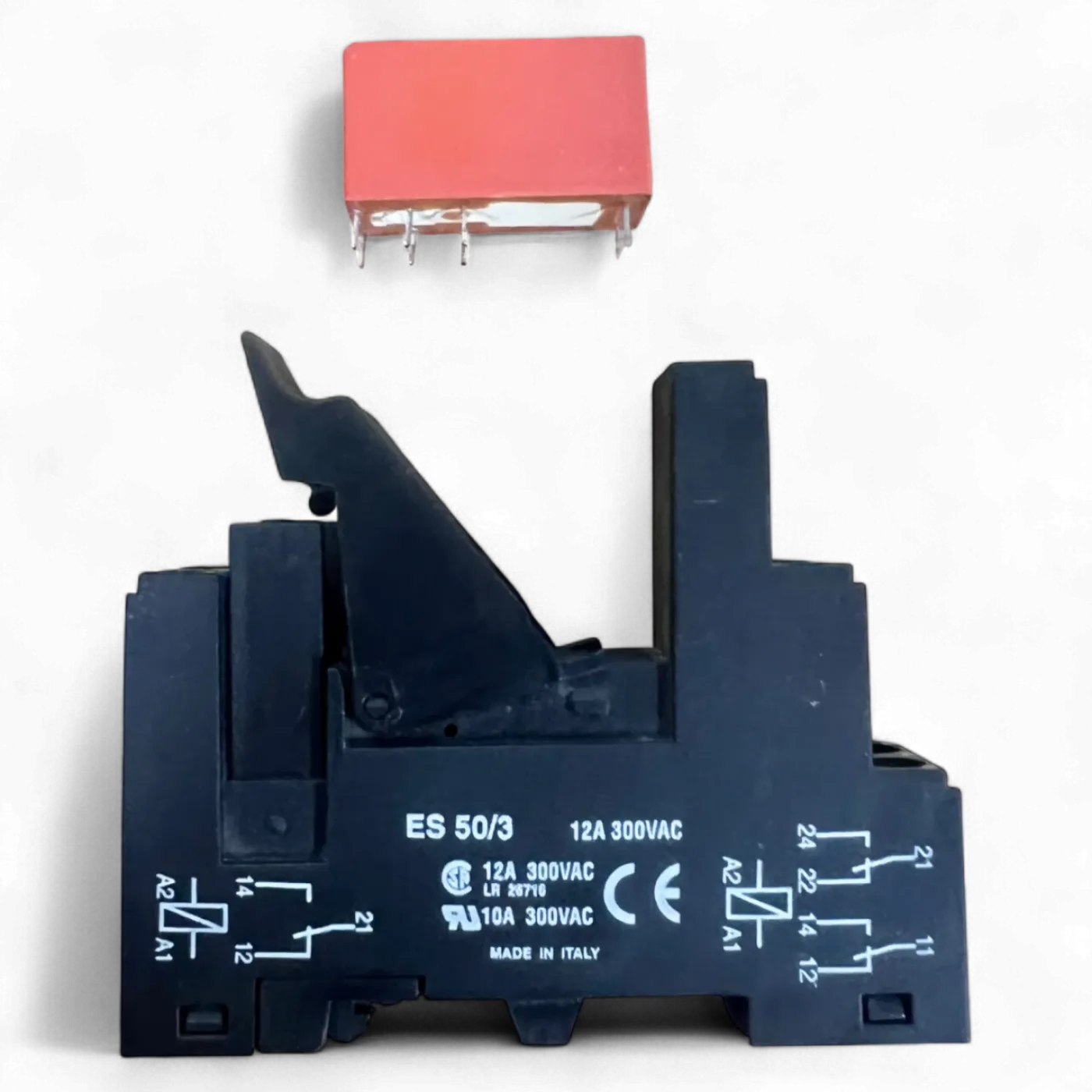 Schrack Relais RT424024 mit Sockel ES 50/3 – Relaisfassung | Relay Socket | Art.-Nr. ES50/3 - 4