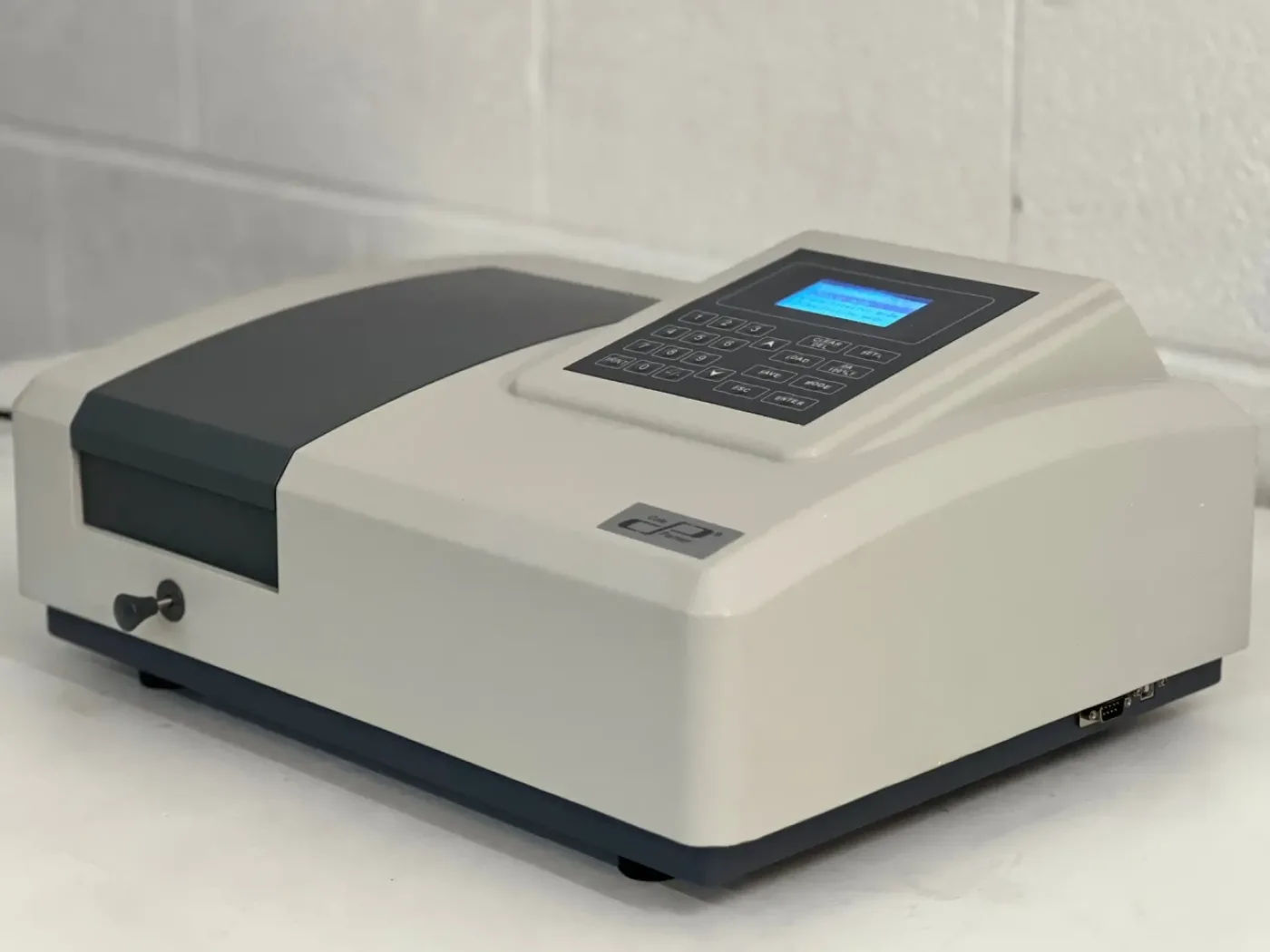 Cole Parmer UV-Vis Spectrophotometer (83059-15) - 2