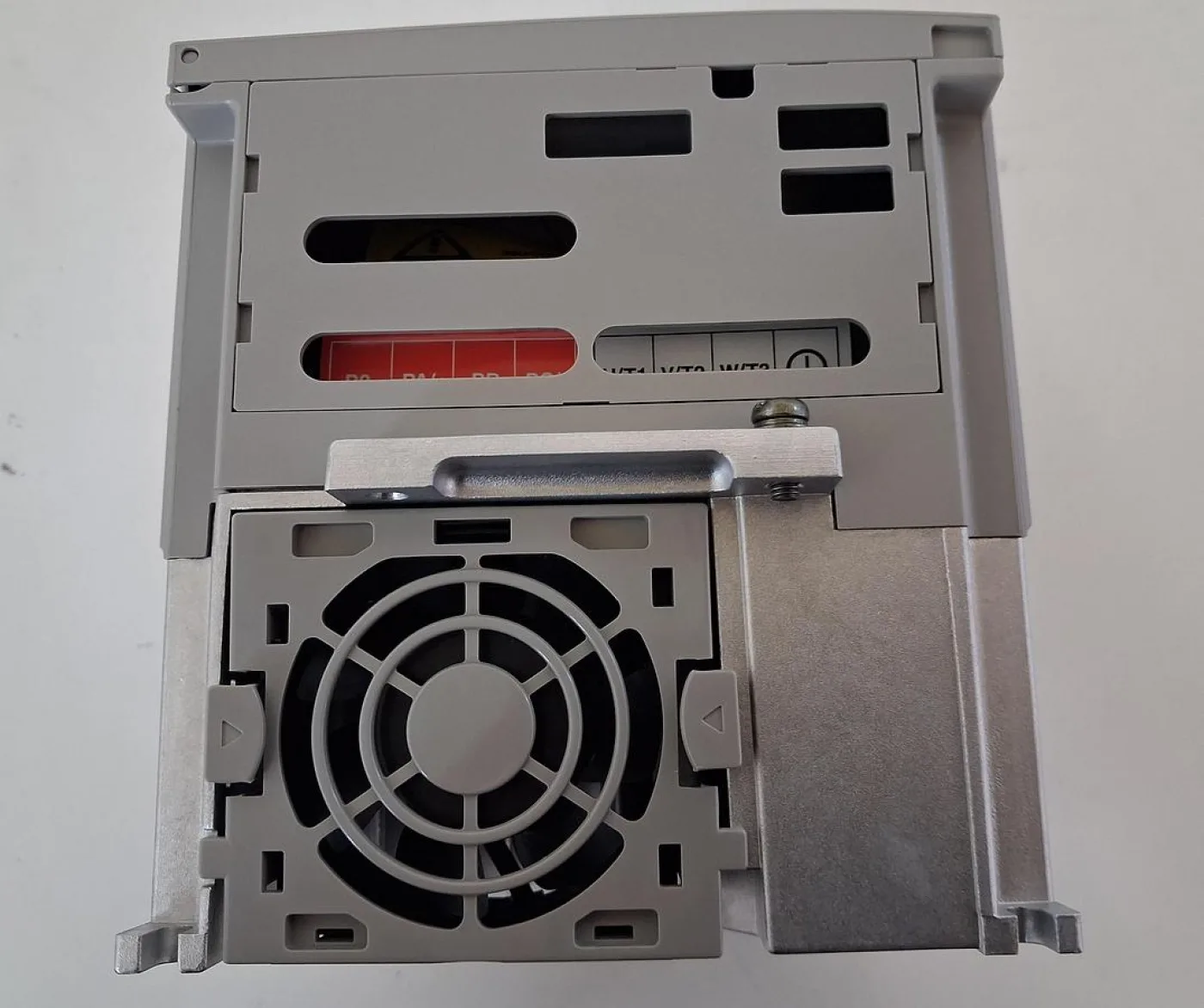 Schneider Electric Telemecanique Altivar 31 ATV31HU22N4 Frequency Inverter - 8