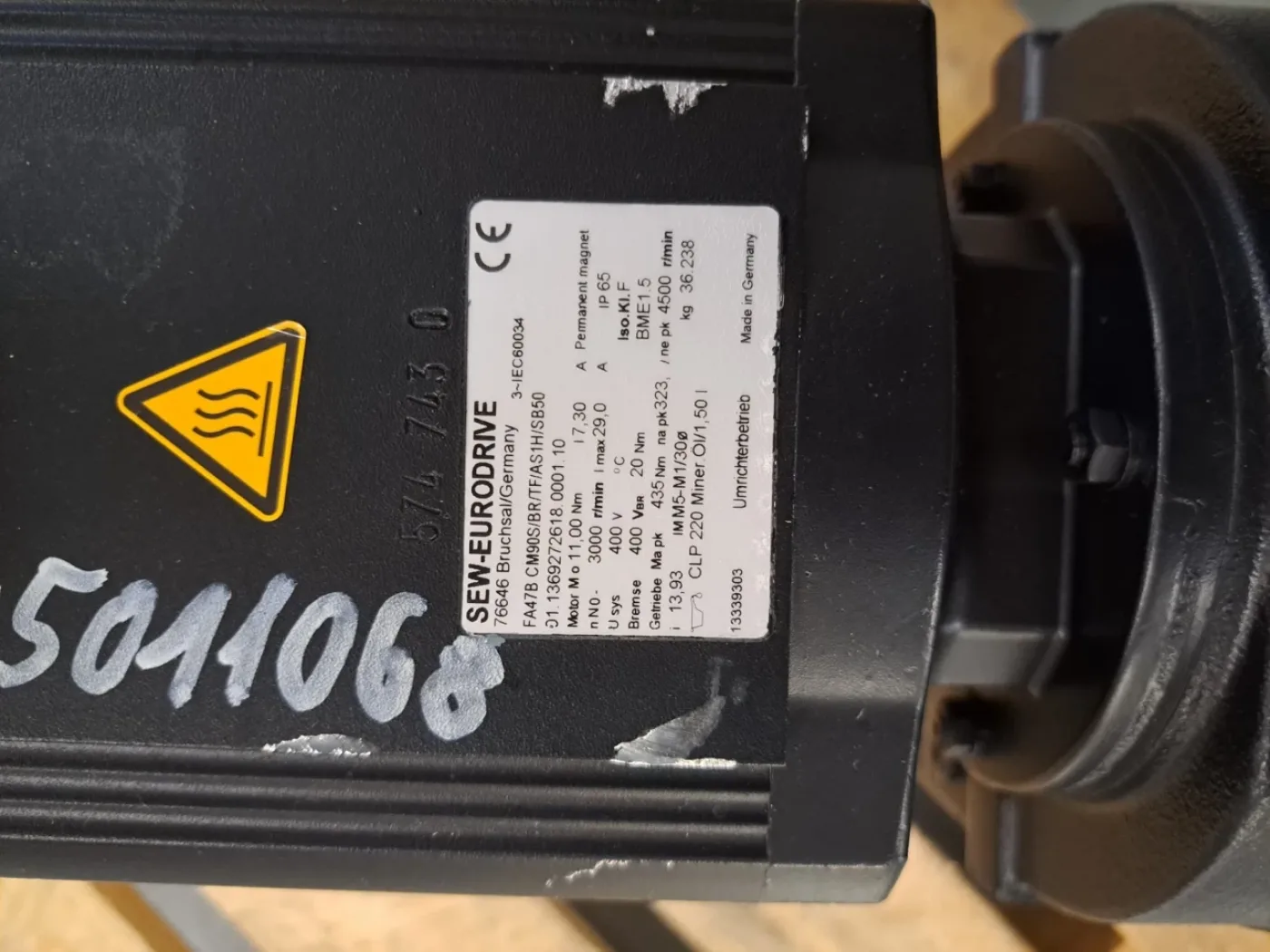 SEW Eurodrive Servo-Getriebemotor FA47B CM90S/BR/TF/AS1H/SB50 - 4