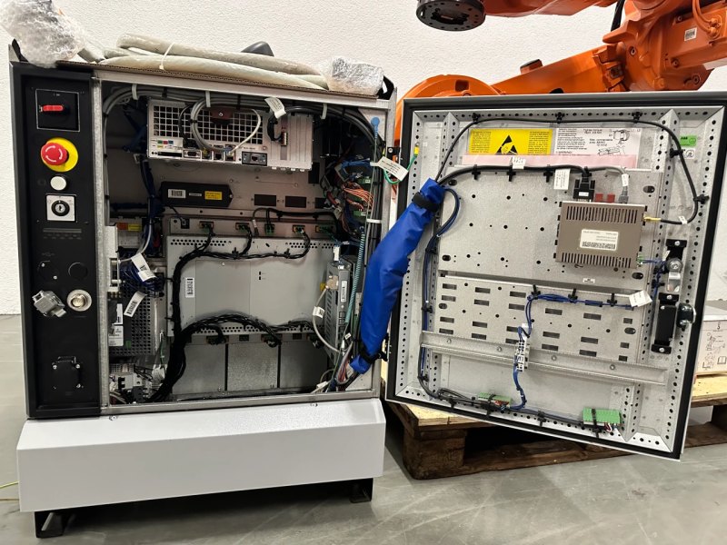 ABB IRB6620-150/2.2 M2004 IRC5