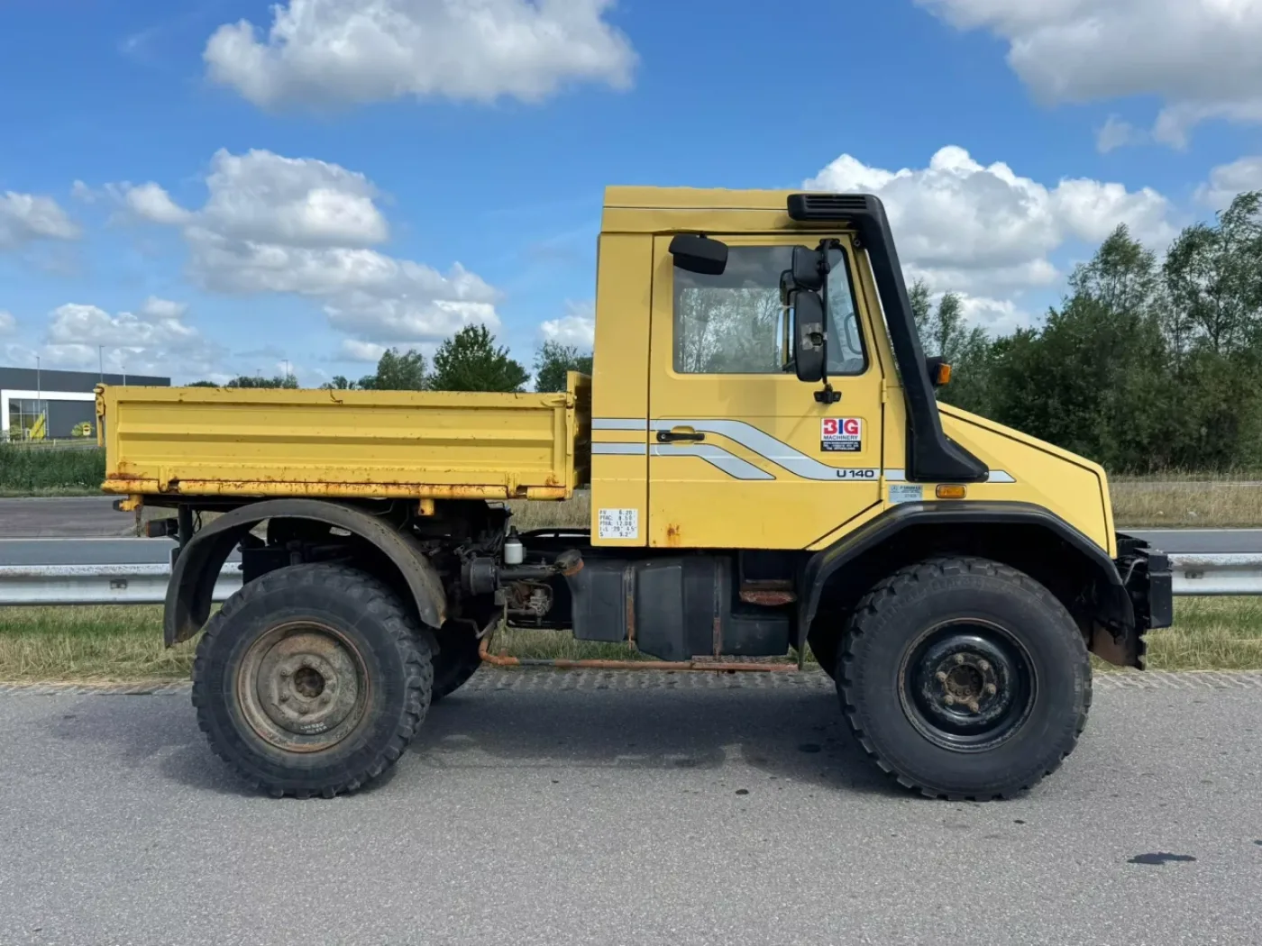 Mercedes Benz Unimog U140 - 6
