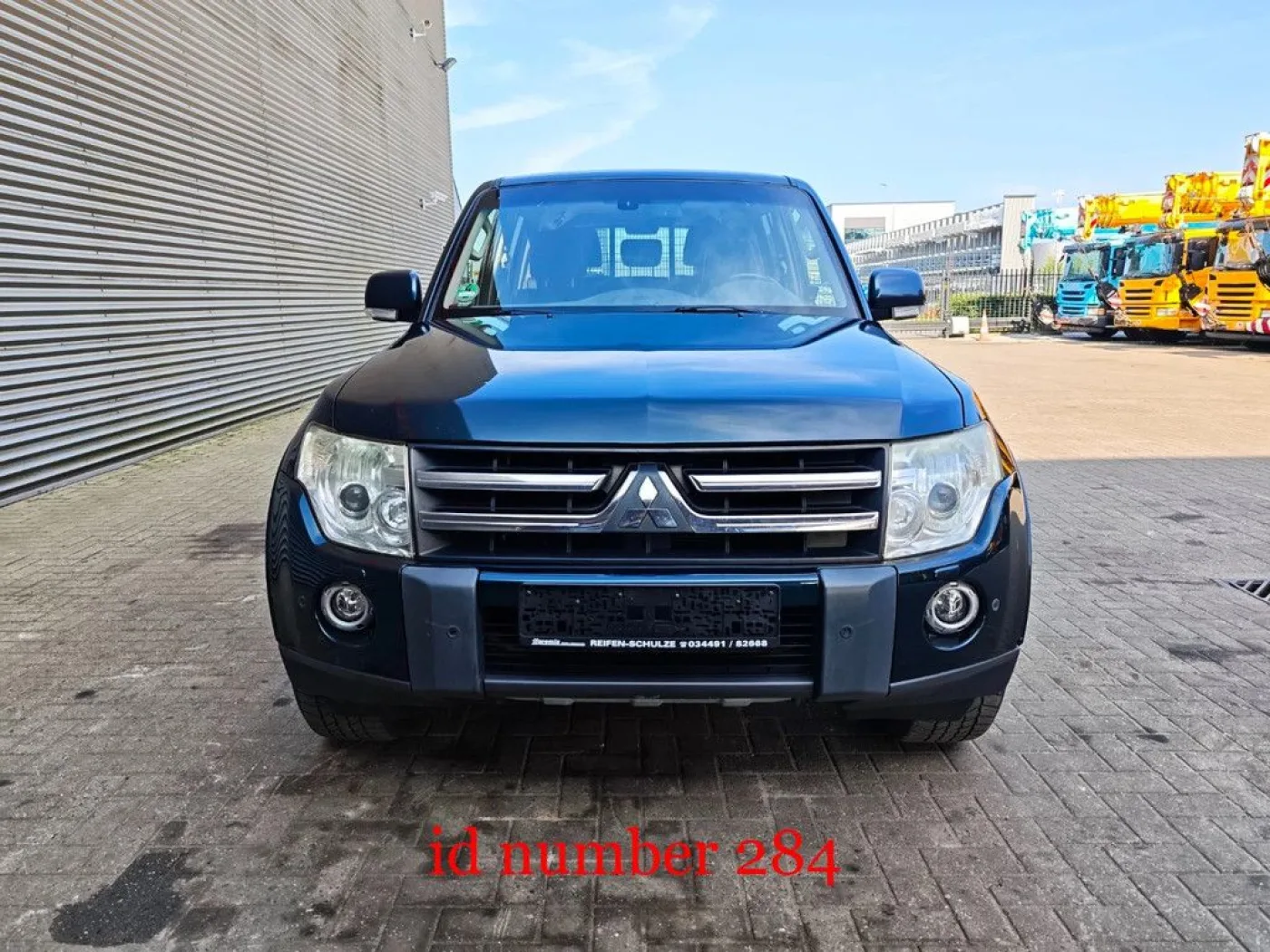 Mitsubishi Pajero 3.2 4WD - 8