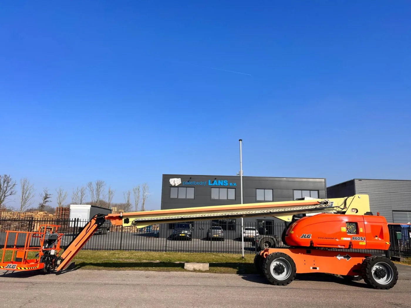 JLG 860SJ FOR RENT ONLY - 2