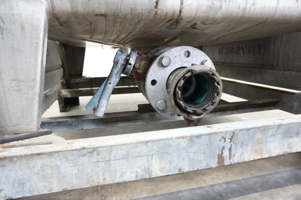 Vertical tank