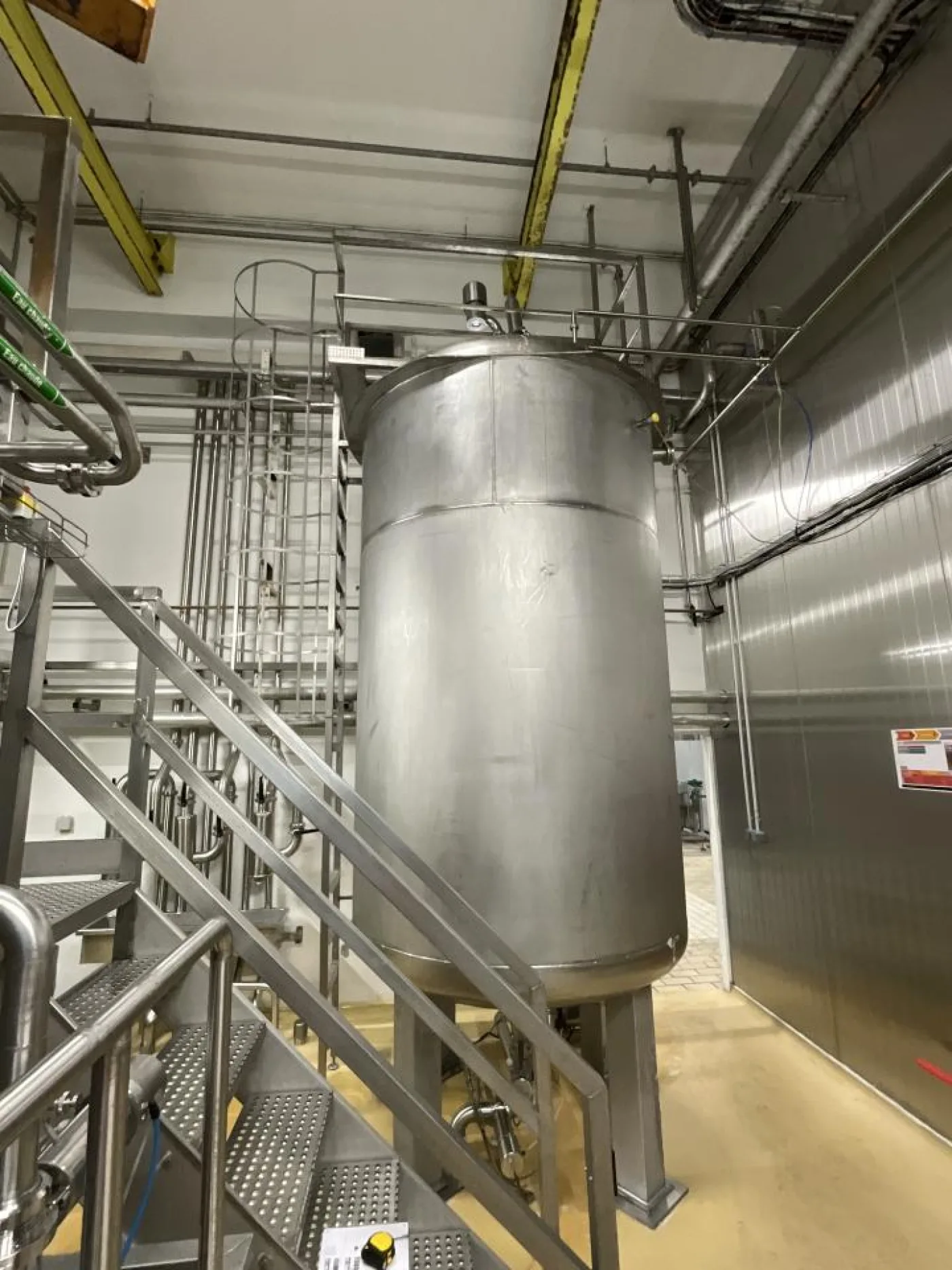 Unknown Circa 7000 Litre Stainless Steel Vertical Tank - 3