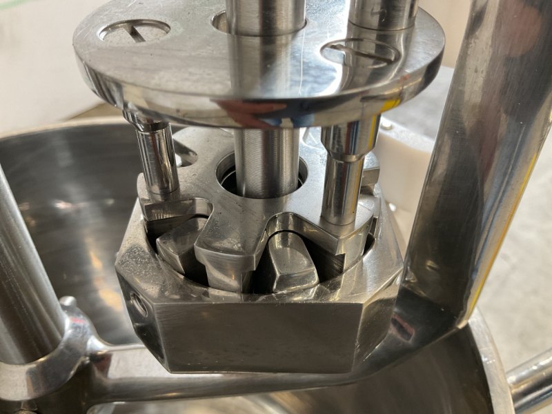 Brogli MH10 - Processing vessel