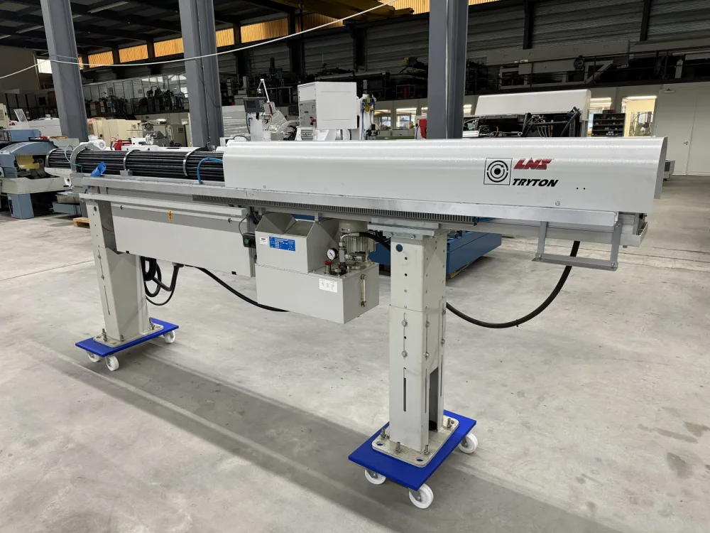 RAVITAILLEUR “LNS” TYPE TRYTON 112