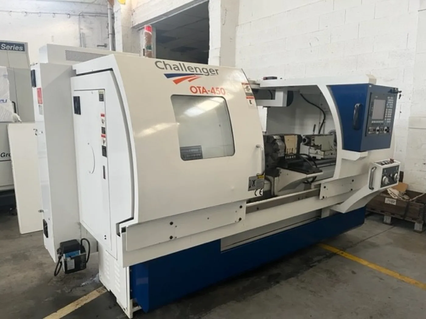 CNC Turning Machine – Challenger OTA 450 - 1