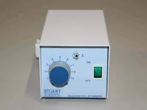 Stuart SM4 Mini Magneetroerder met statiefklem