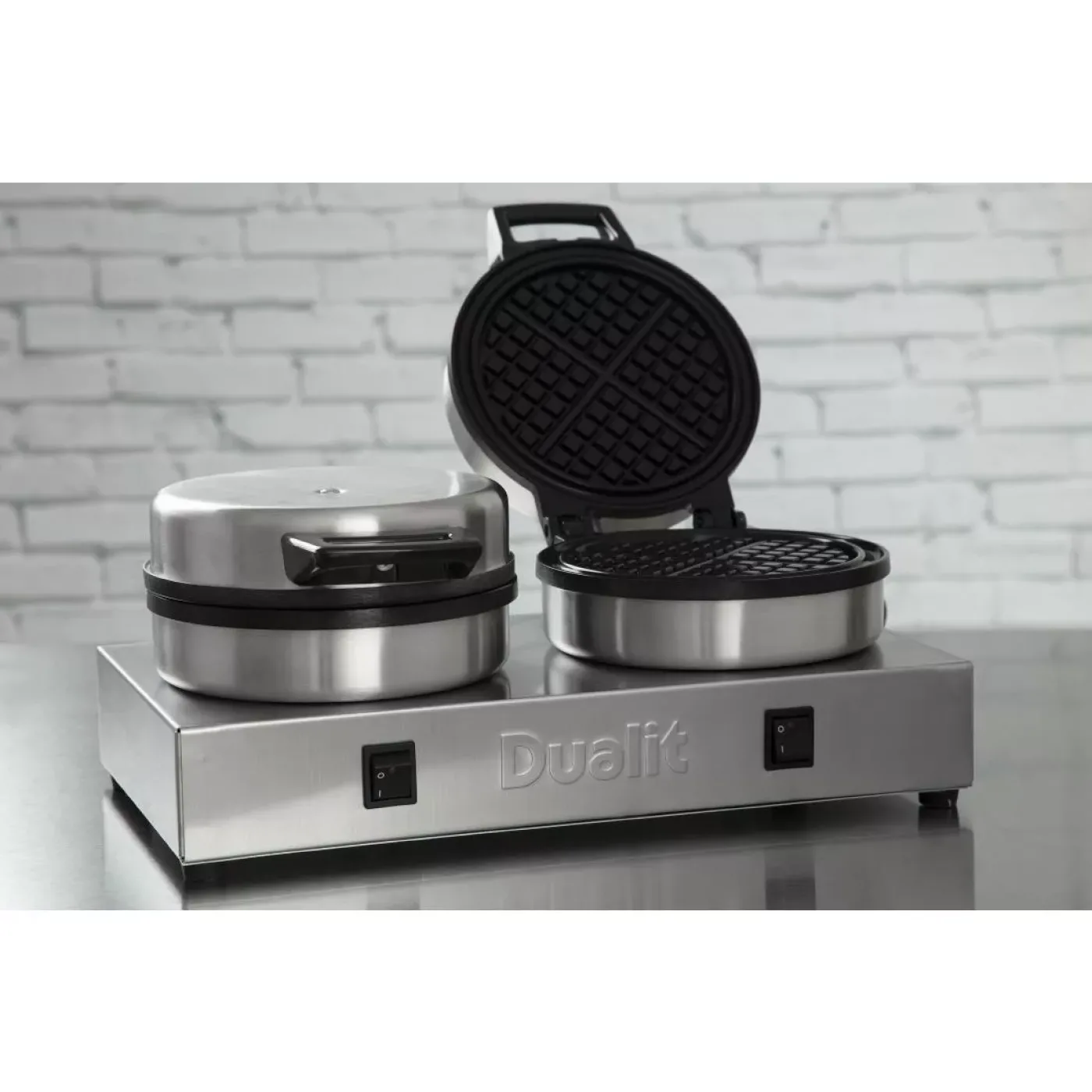 Dualit Double Waffle Iron 74002 - islandcatering - 7
