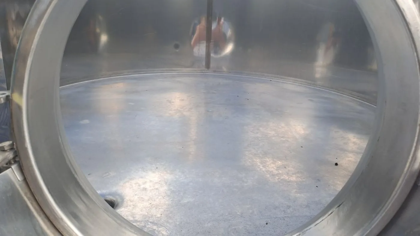 STAINLESS STEEL TANKS, L.A. INOX BRAND LITER CAPACITY LITERS 2000 (HL 20), FLOATING LID MODEL WITH FLAT BOTTOM, SECOND HAND EQUIPMENT - 2