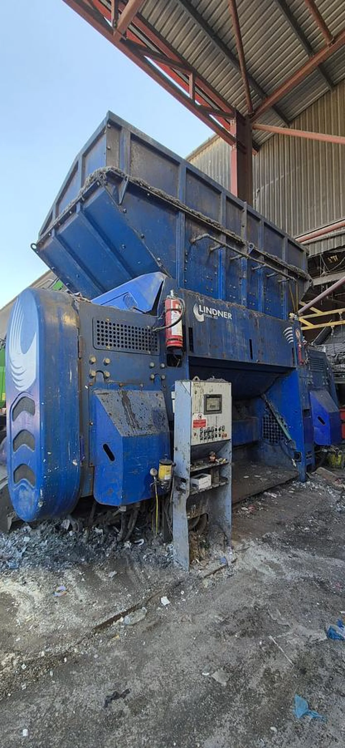 2016 Lindner Polaris 2800 Single-Shaft Slow-Speed Shredder - 6