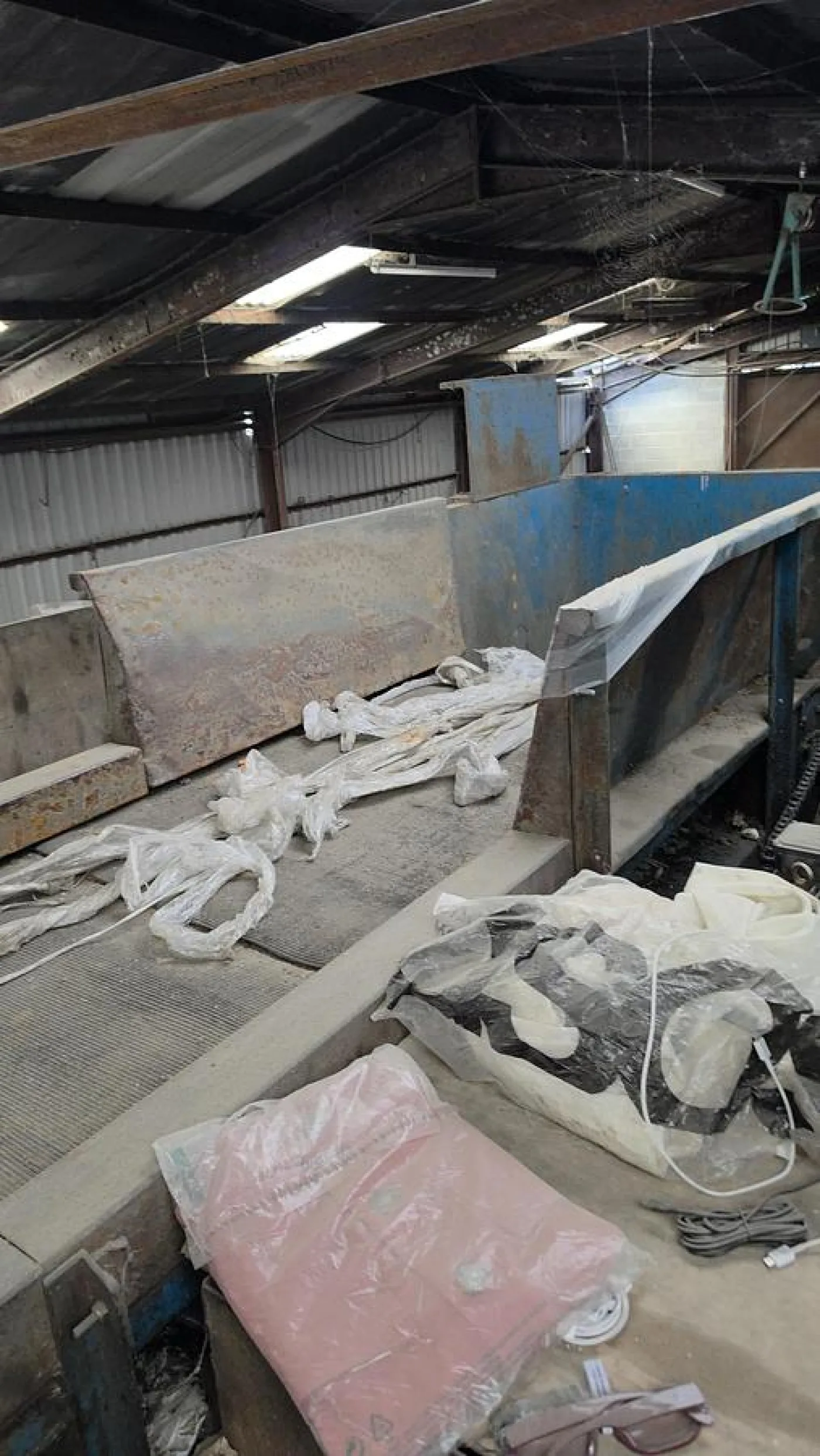 Aires Ken Mills Picking Station W/Twin Ram Baler - 3