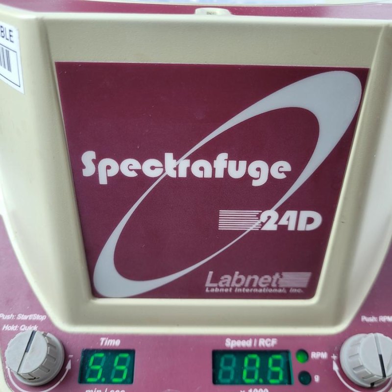 Labnet Spectrafuge 24D centrifuge