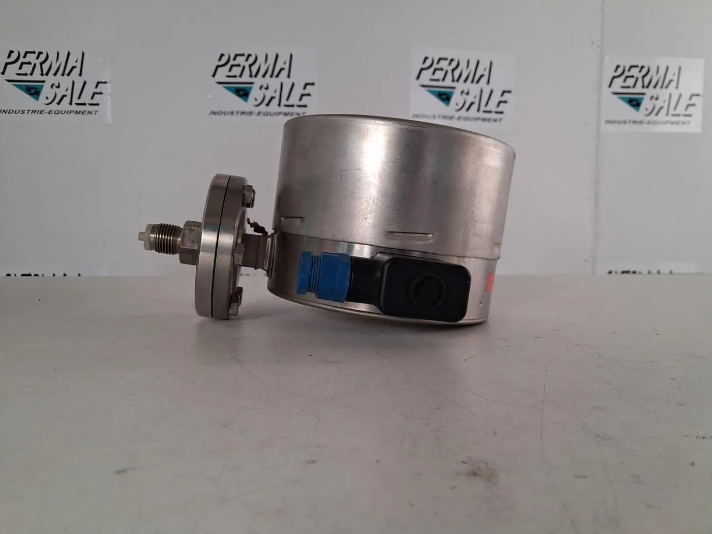 Labom NG160 Pressure Gauge 0–16 bar with Inductive Contact - 4