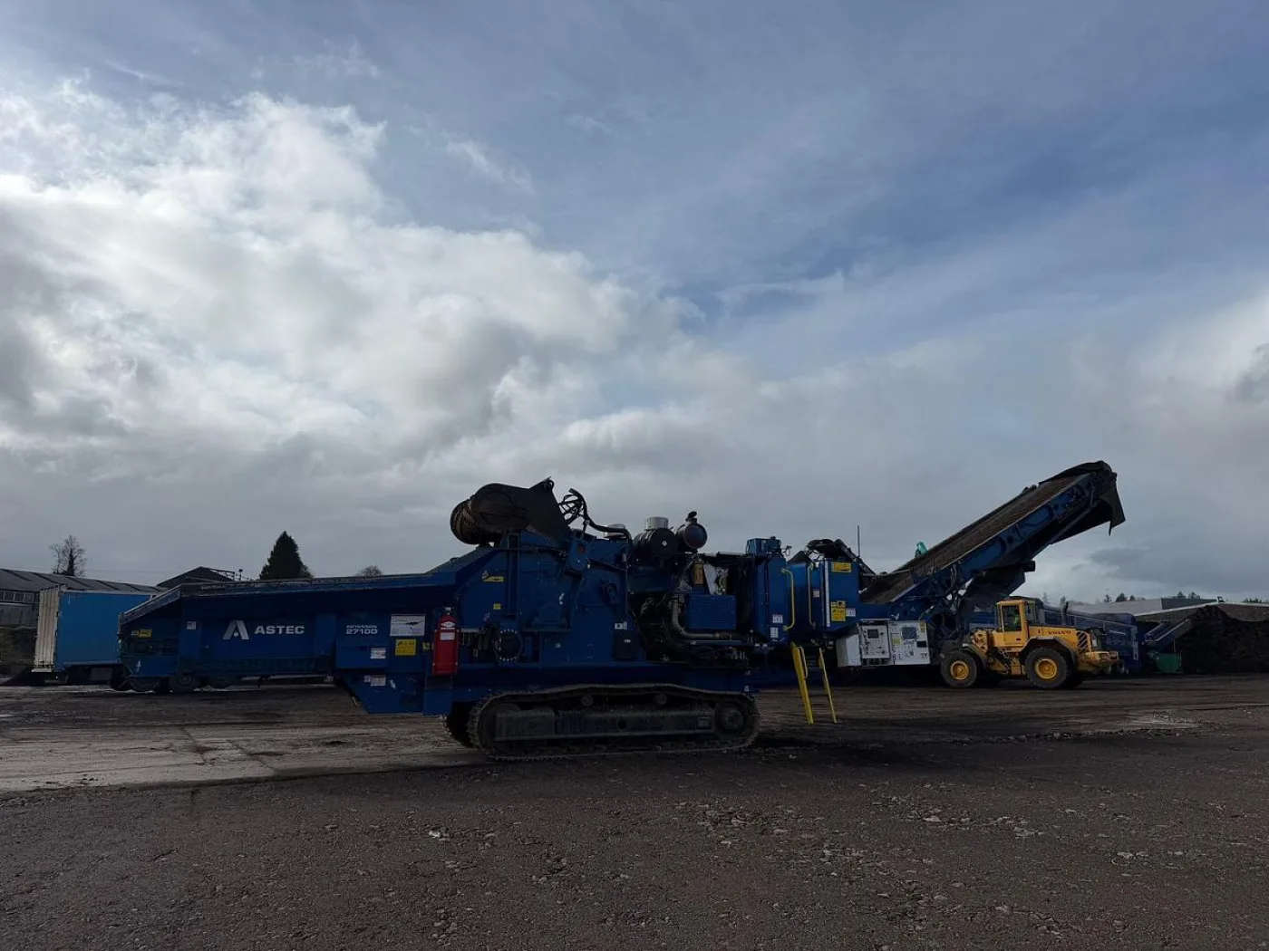 2021 Peterson 2710D Tracked Horizontal Grinder Shredder - 6