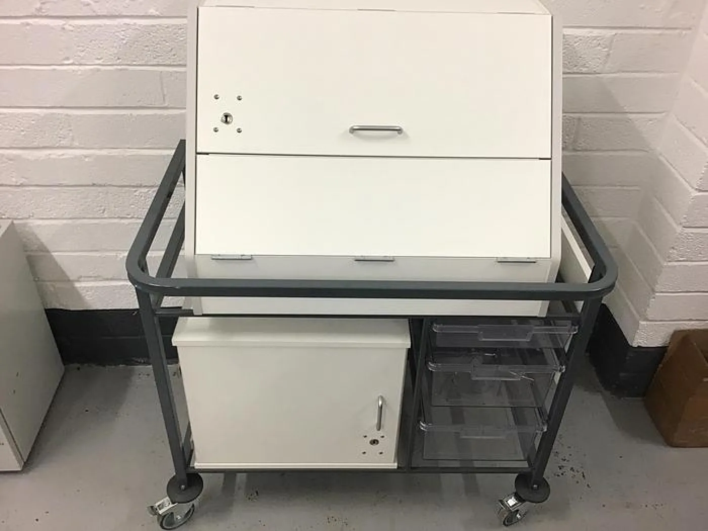 Drug Trolley - 1