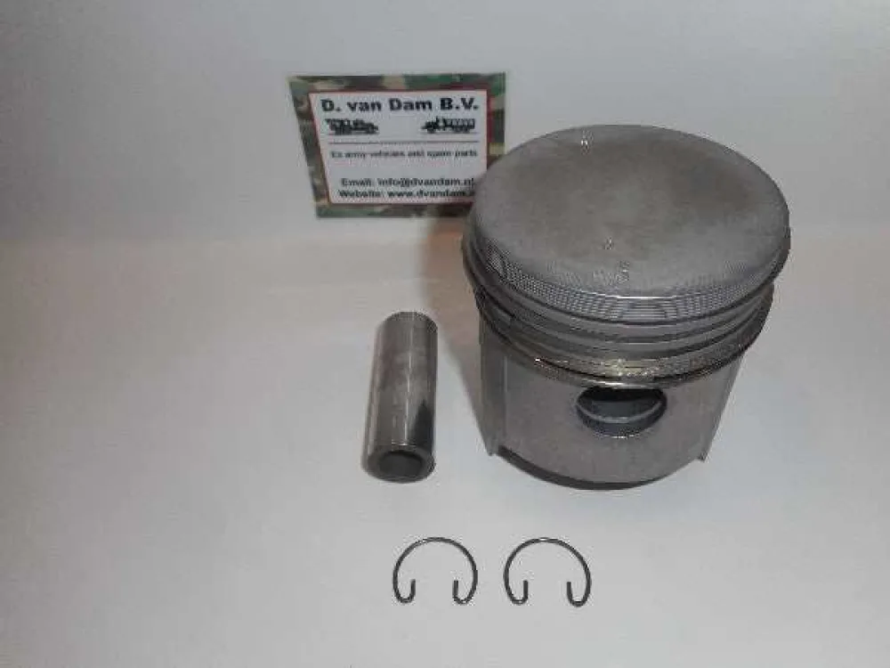 Piston 81,50MM with springs, pin and retaining clip