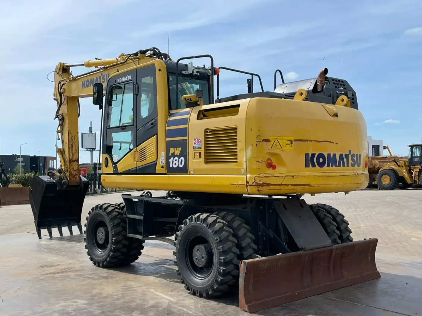 Komatsu PW180-11 - 3