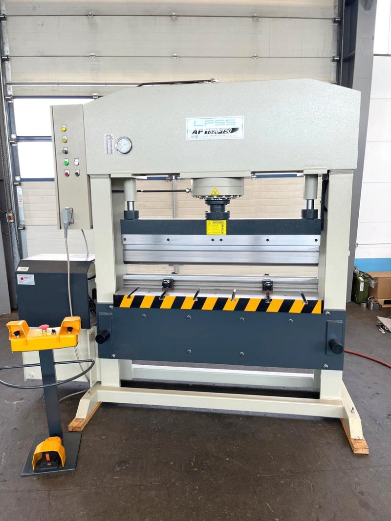 Werkstattpresse mit Abkantvorrichtung AP 1520/150