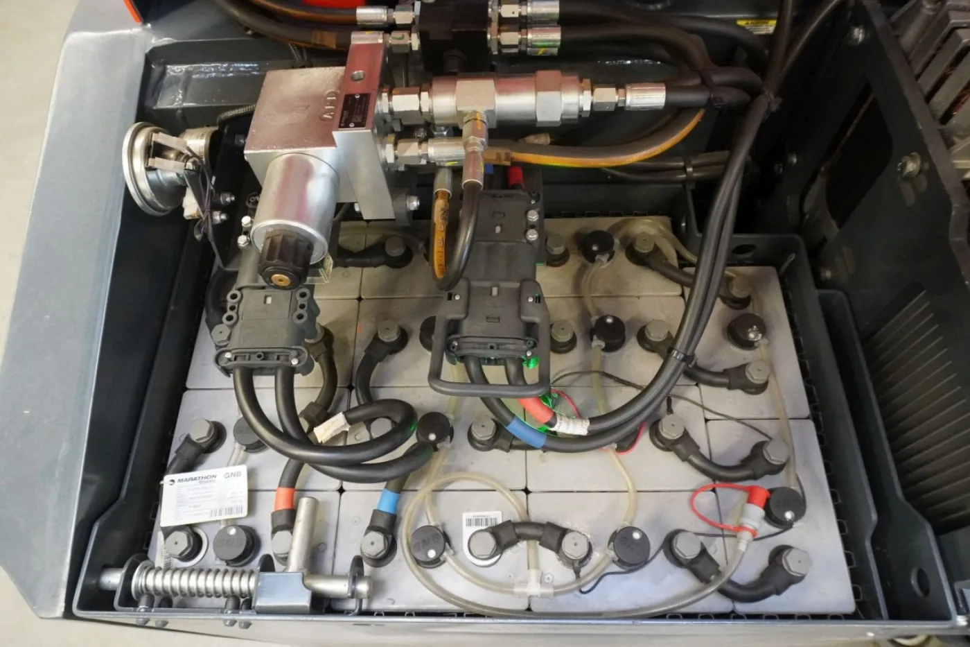 4-Wegestapler Combilift CBE3000 (2021) - 4