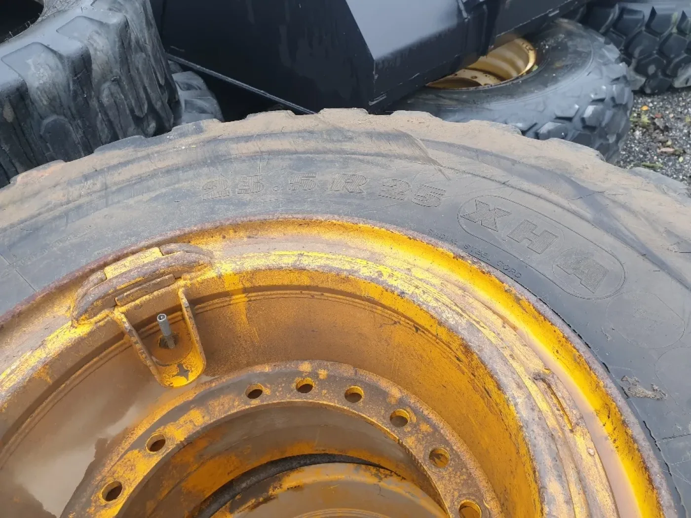 Felge mit Reifen für JCB Radlader - 3