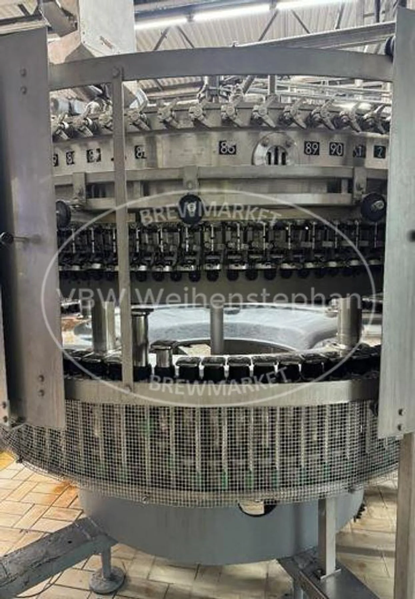 Glass bottle filler and capper - 3