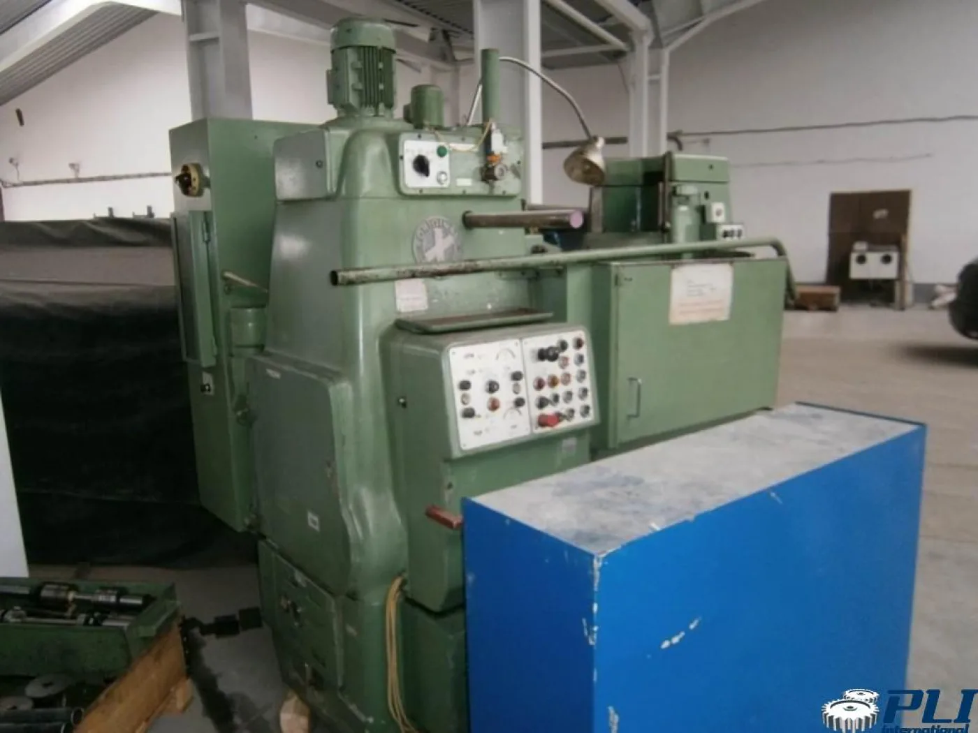 Pfauter P 400 pruning machine - 2